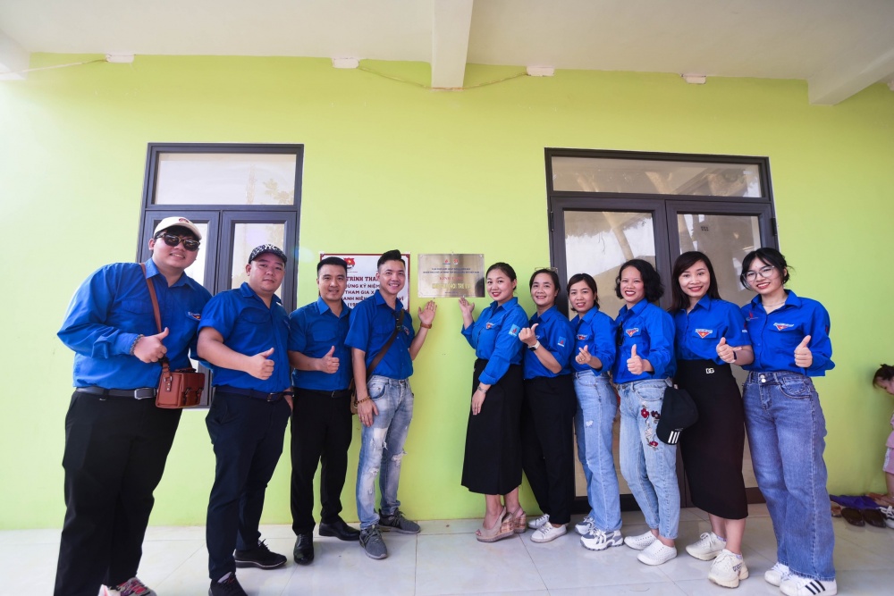 Tuổi trẻ Dầu khí triển khai nhiều hoạt động ý nghĩa tại huyện đảo Bạch Long Vĩ Tuổi trẻ Dầu khí triển khai nhiều hoạt động ý nghĩa tại huyện đảo Bạch Long Vĩ