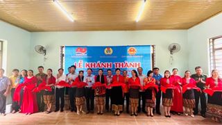 Công đoàn Vietsovpetro trao tặng nhà ăn và bếp nấu ăn trường học tại Nghệ An