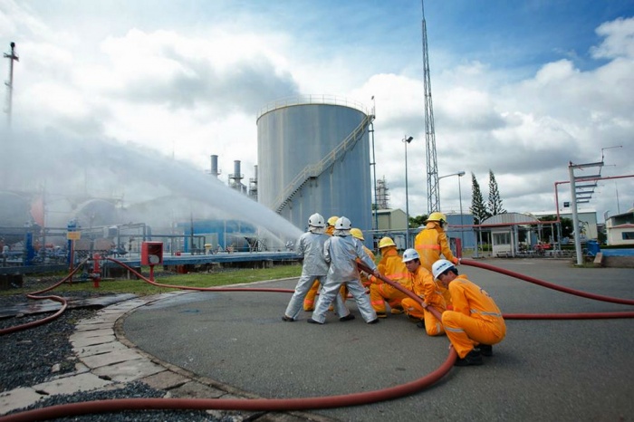 Tài liệu về quản lý an toàn trong hoạt động dầu khí gồm những gì?”