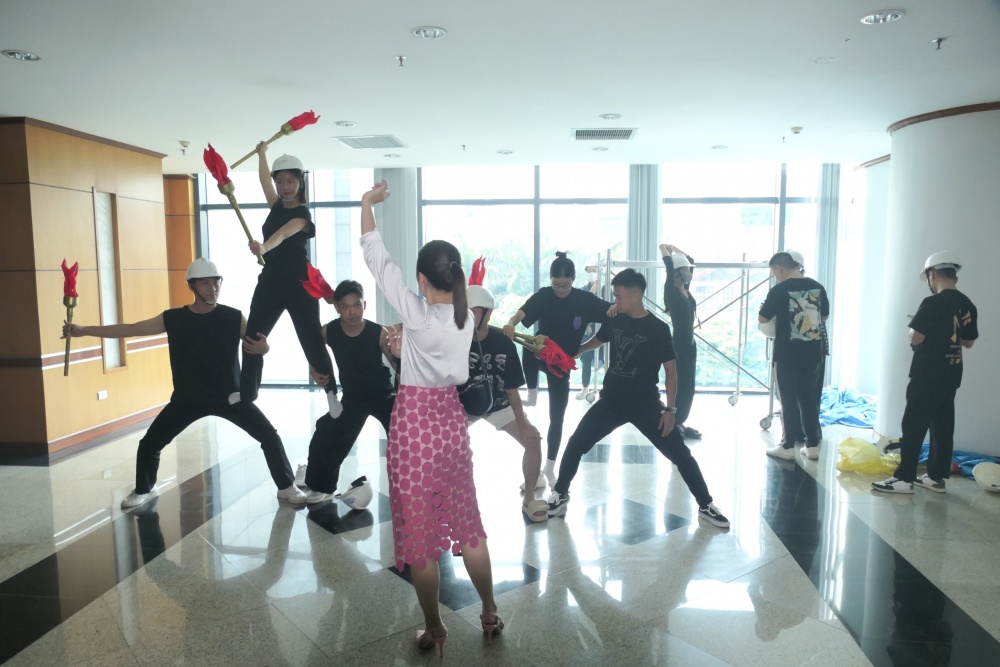 Các đơn vị sẵn sàng cho Liên hoan nghệ thuật “Tiếng hát những người đi tìm lửa” Các đơn vị sẵn sàng cho Liên hoan nghệ thuật “Tiếng hát những người đi tìm lửa”