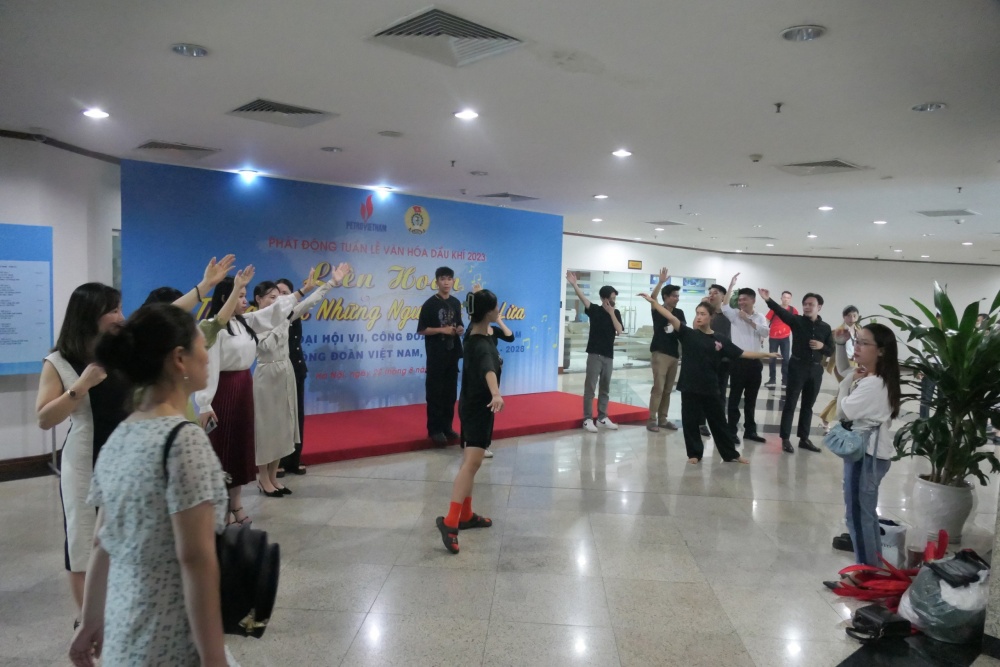 Các đơn vị sẵn sàng cho Liên hoan nghệ thuật “Tiếng hát những người đi tìm lửa” Các đơn vị sẵn sàng cho Liên hoan nghệ thuật “Tiếng hát những người đi tìm lửa”
