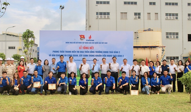Tổng kết phong trào thanh niên thi đua trên công trường Nhà máy Nhiệt điện Thái Bình 2 Phong trào thanh niên thi đua trên công trường góp phần làm hồi sinh NMNĐ Thái Bình 2