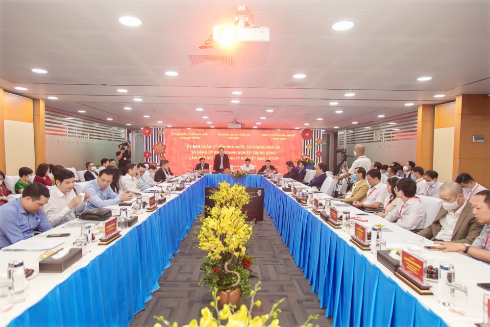 5.	Lãnh đạo UBQLVNN và Đảng ủy Khối doanh nghiệp Trung ương làm việc tại Tổng công ty Khí Việt Nam - CTCP (PVGas).