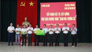 PVFCCo bàn giao vật tư và 100.000 cây xanh góp phần "xanh hoá Trường Sa"