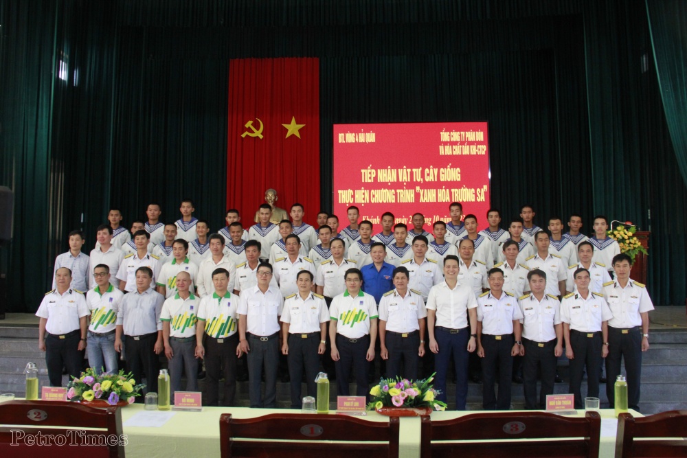 PVFCCo bàn giao vật tư và 100.000 cây xanh góp phần PVFCCo bàn giao vật tư và 100.000 cây xanh góp phần