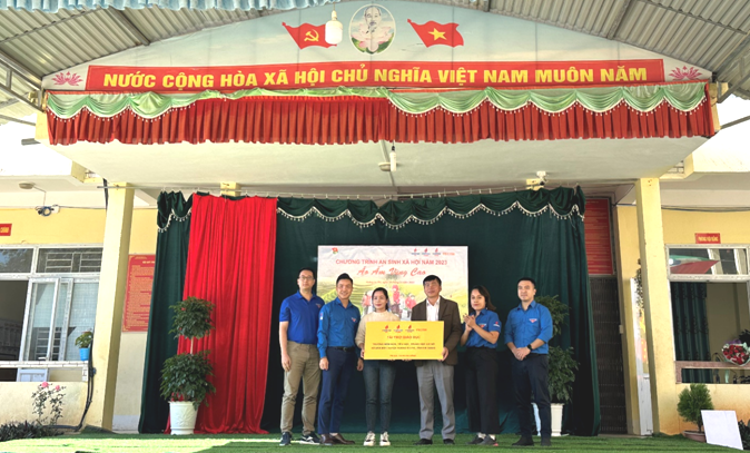 Đoàn Thanh niên VPI, PVChem, PVPGB, FECON tổ chức chương trình đào tạo thực địa kết hợp an sinh xã hội tại Hà Giang