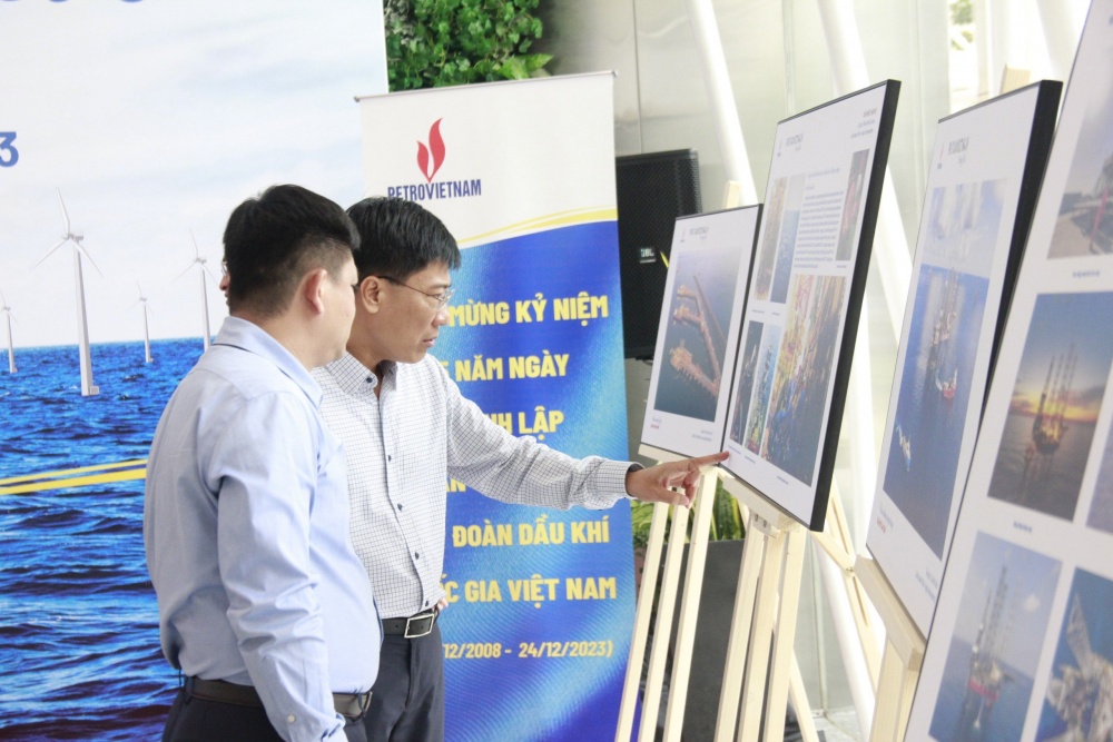 Triển lãm và trao giải cuộc thi ảnh “Petrovietnam trong tôi” khu vực TP Hồ Chí Minh Cuộc thi ảnh “Petrovietnam trong tôi”: Tưng bừng lễ trao giải và triển lãm tại khu vực TP Hồ Chí Minh