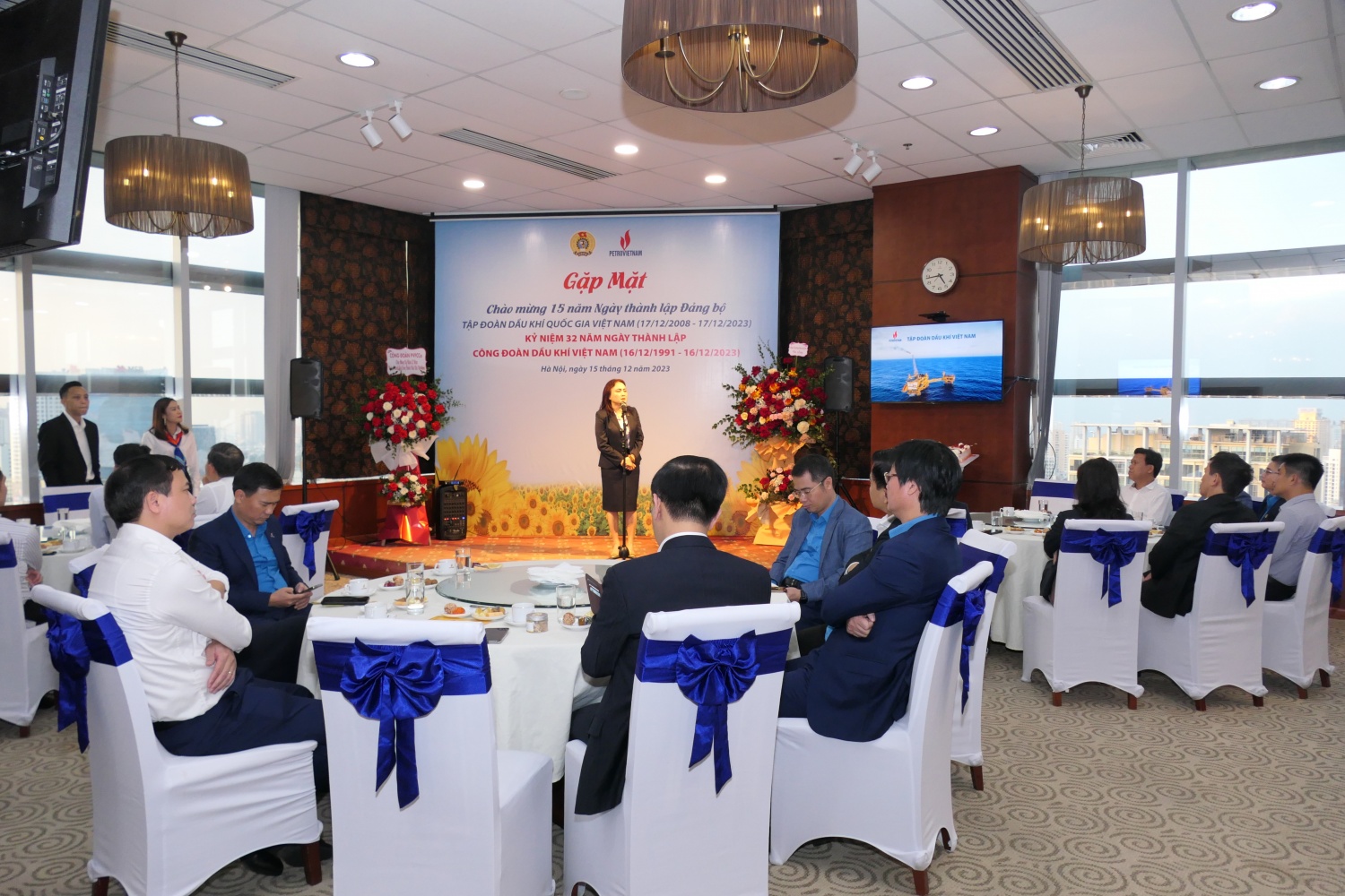 Công đoàn Dầu khí Việt Nam tổ chức gặp mặt kỷ niệm 32 năm thành lập Công đoàn Dầu khí Việt Nam tổ chức gặp mặt kỷ niệm 32 năm thành lập