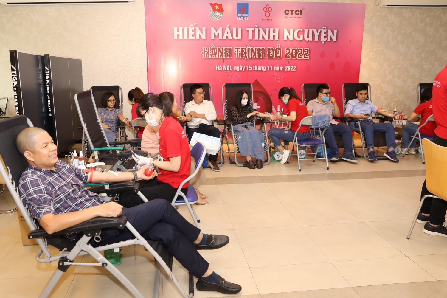Đoàn Thanh niên PVEP phối hợp với Viện Huyết học và Truyền máu Trung ương và Công ty CTCI tổ chức chương trình Hiến máu tình nguyện” Hành trình đỏ 2022”. Đoàn Thanh niên PVEP phối hợp với Viện Huyết học và Truyền máu Trung ương và Công ty CTCI tổ chức chương trình Hiến máu tình nguyện” Hành trình đỏ 2022”.