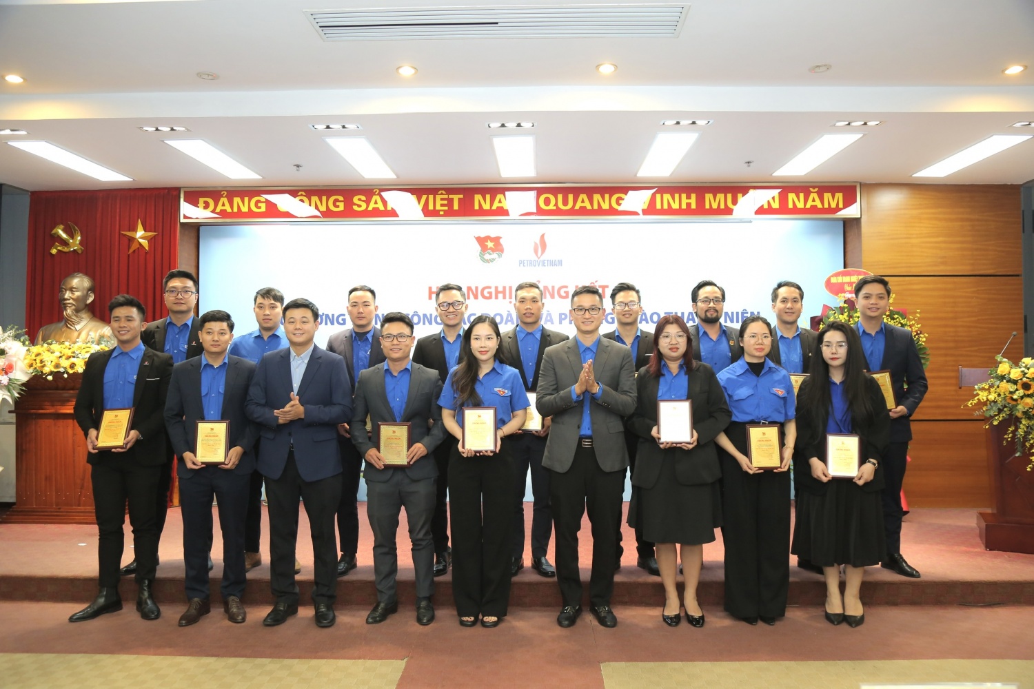 Thành công của Petrovietnam luôn có sự đóng góp của tổ chức đoàn Thanh niên toàn Tập đoàn Thành công của Petrovietnam luôn có sự đóng góp của tổ chức đoàn Thanh niên toàn Tập đoàn