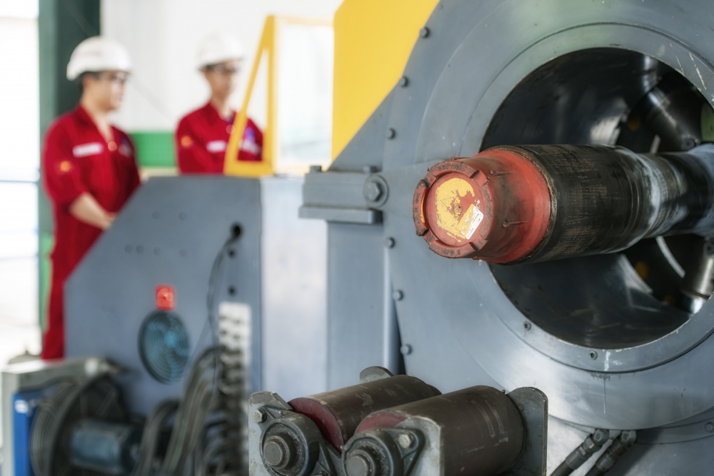 18-DQL-AB-0004-07: Vận hành máy vặn ren ống cần khoan tại PVD Offshore. 18-DQL-AB-0004-07: Vận hành máy vặn ren ống cần khoan tại PVD Offshore.
