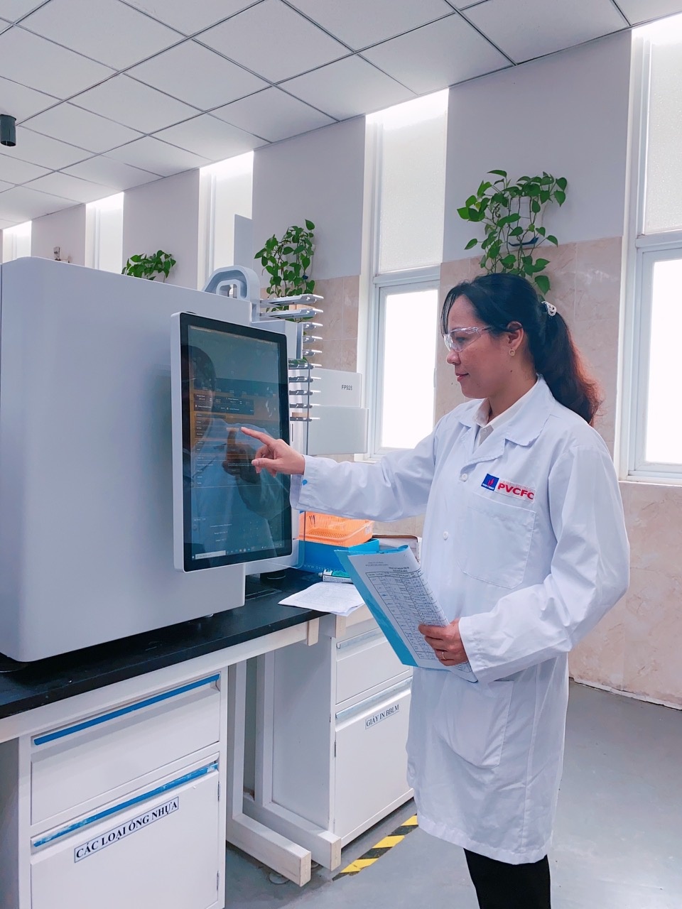 Tác phẩm dự thi 'Petrovietnam trong tôi': Các ảnh đơn của tác giả Phạm Thị Chi (PVCFC) Tác phẩm dự thi 'Petrovietnam trong tôi': Các ảnh đơn của tác giả Phạm Thị Chi (PVCFC)