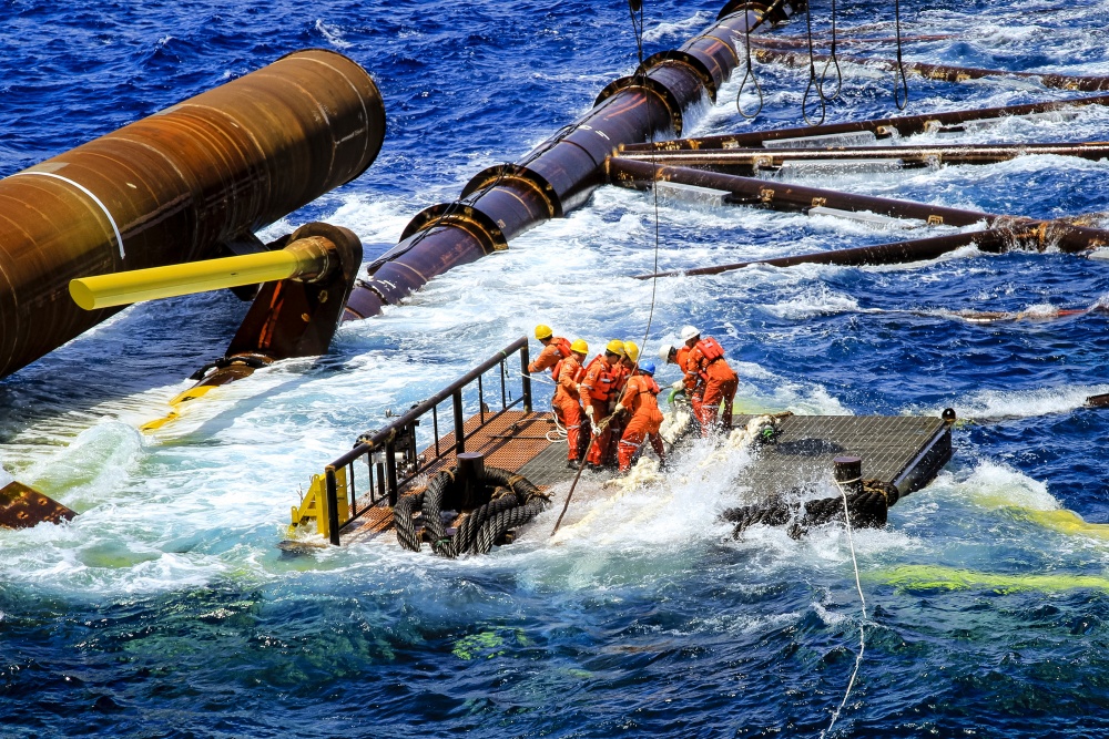 Tác phẩm số 06: Vượt sóng. Tác phẩm số 06: Vượt sóng.