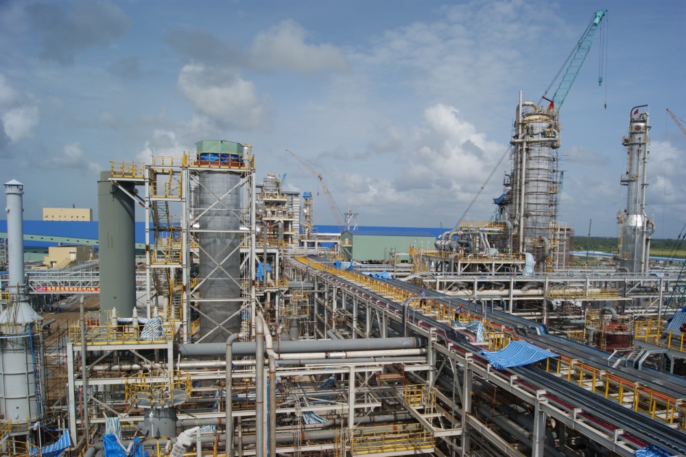 Tác phẩm dự thi 'Petrovietnam trong tôi': Bộ ảnh 'Quá trình ra đời và phát triển của Nhà máy Đạm Cà Mau', tác giả Trần Như Quỳnh (PVCFC)