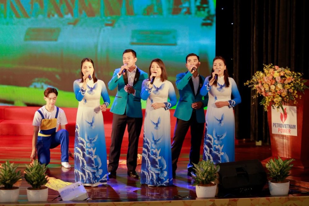 11-TTBD-AB-0003-05: Chúng tôi vinh dự được đóng góp tiết mục văn nghệ chào mừng Đại hội Công đoàn Tổng công ty nhiệm kỳ 2023-2028.