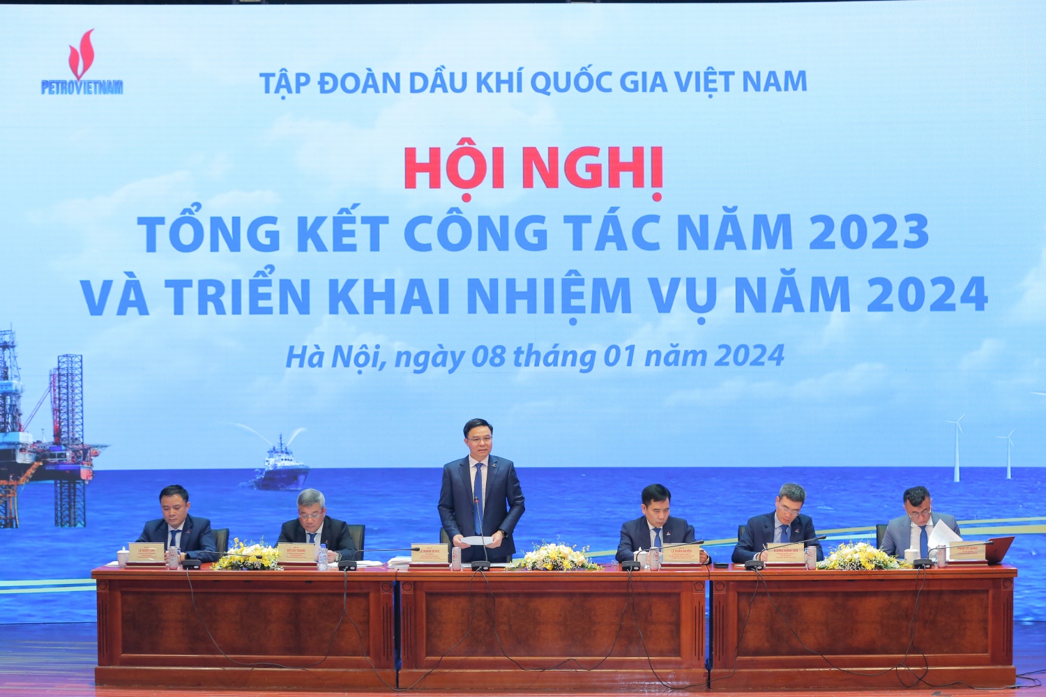 “Ngược dòng” khó khăn, Petrovietnam tăng trưởng mạnh mẽ, lập kỷ lục doanh thu trong năm 2023