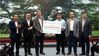 Petrovietnam trao tặng 500 triệu đồng cho quỹ Tết vì người nghèo tỉnh Tuyên Quang