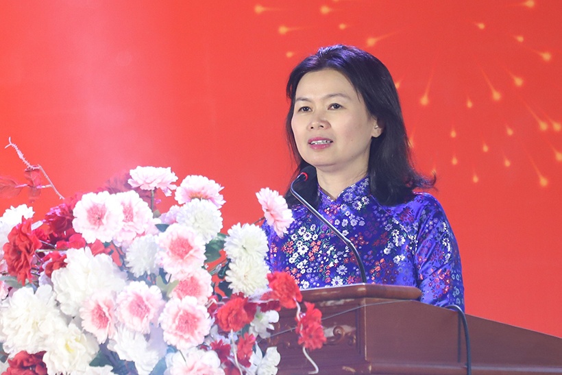 “Xuân nghĩa tình dầu khí - Tết ấm áp sẻ chia “Xuân nghĩa tình dầu khí - Tết ấm áp sẻ chia