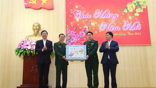 Petrovietnam đồng hành cùng Tạp chí Cộng sản tổ chức “Tết ấm yêu thương” năm 2024