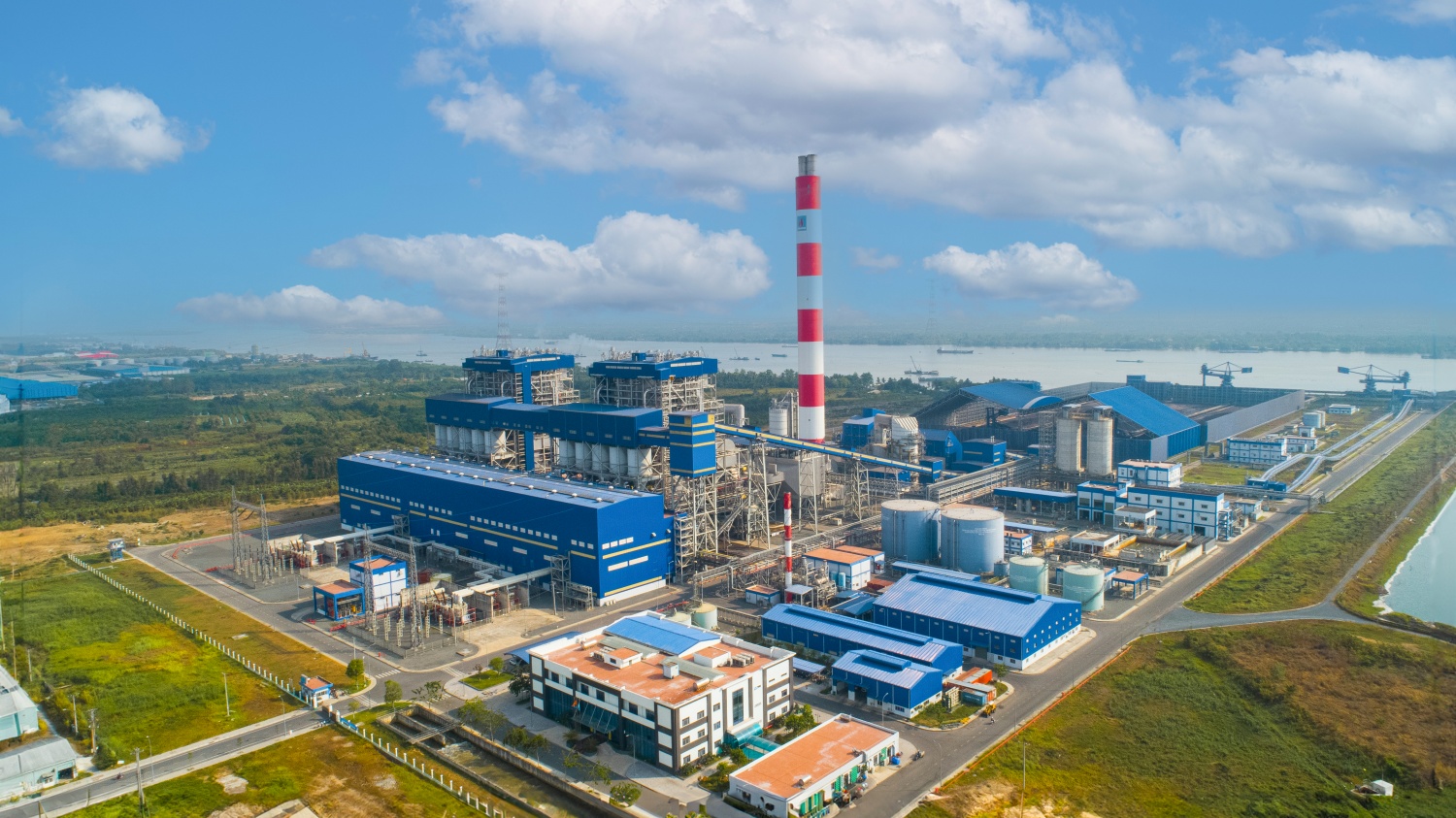 Nhà máy điện Sông Hậu 1 - Phấn đấu bảo đảm cung ứng điện mùa cao điểm”