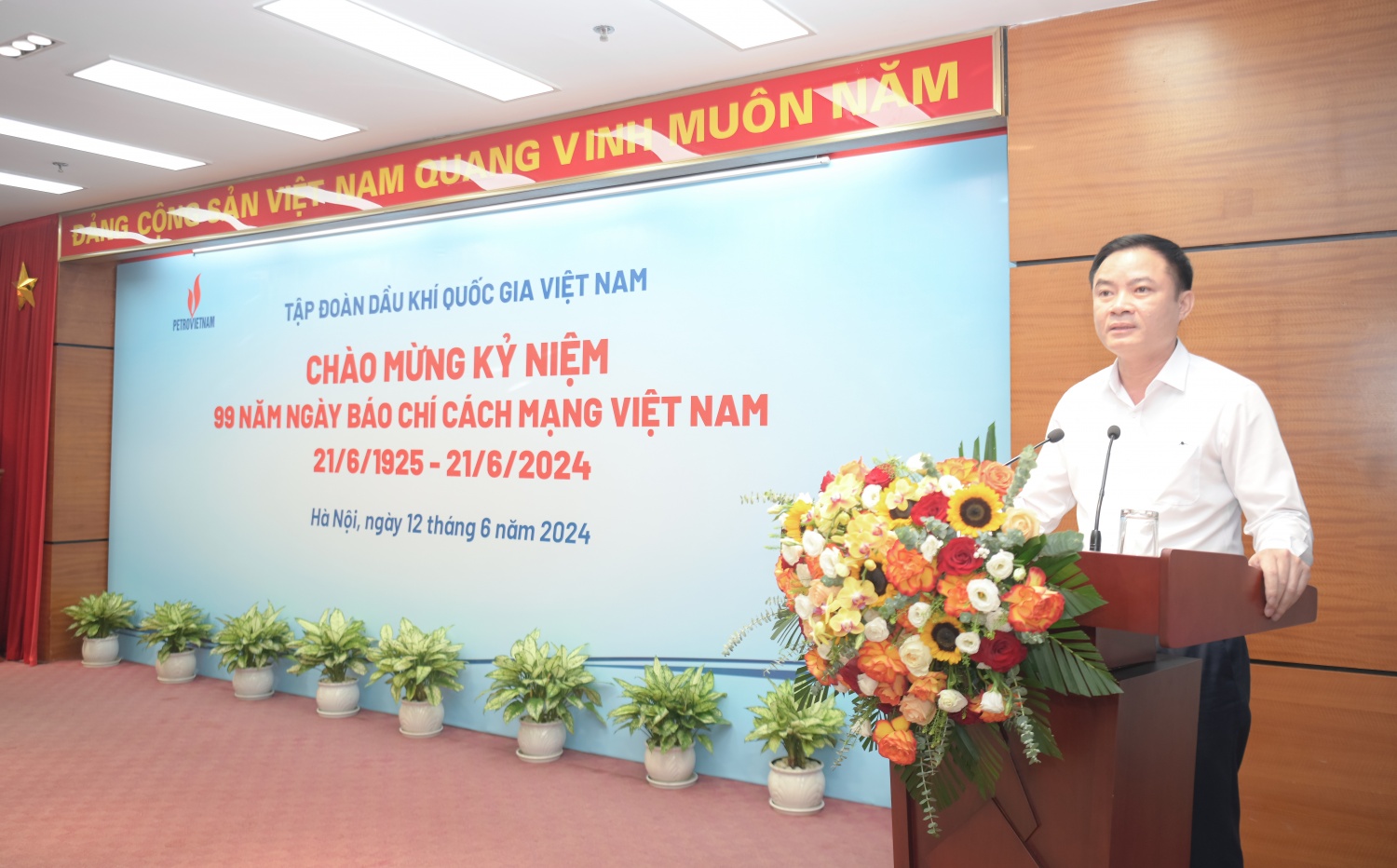 Tổng Giám đốc Petrovietnam Lê Ngọc Sơn phát biểu tại buổi gặp mặt