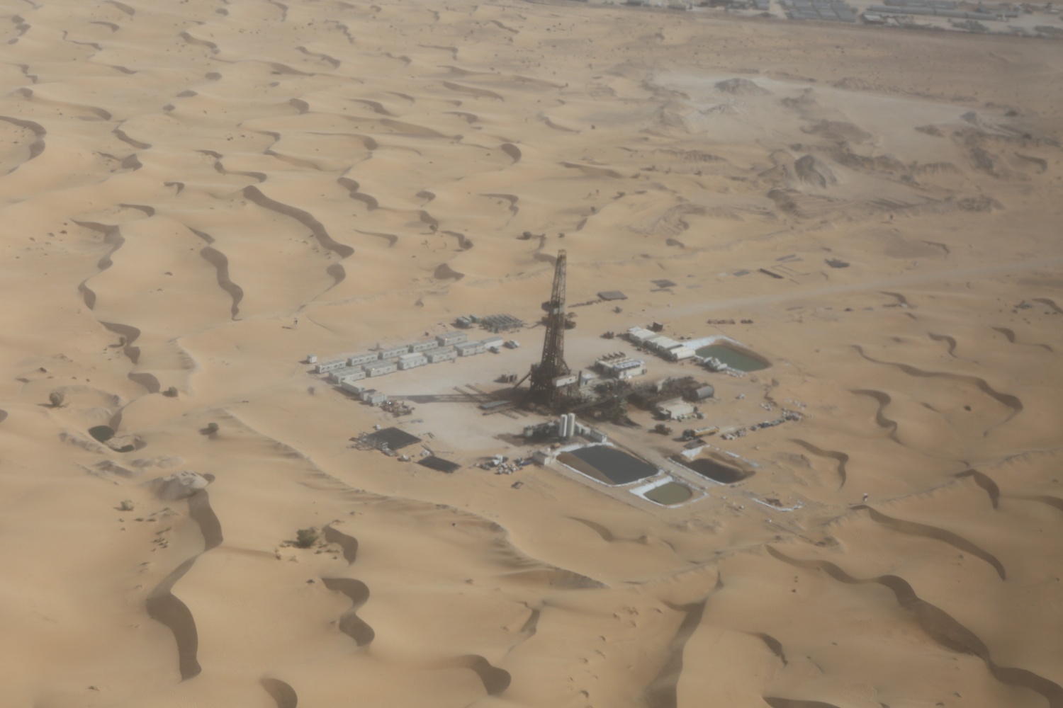 Kỳ 2: Ăn, ngủ với... cát ở sa mạc Sahara