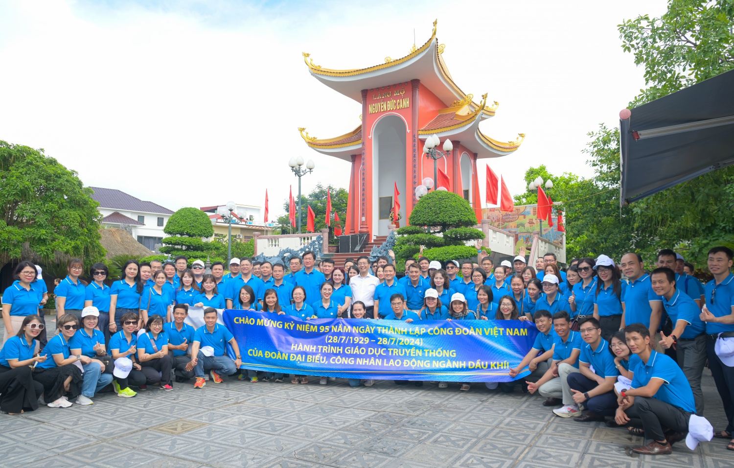 CĐ DKVN Giáo dục truyền thống