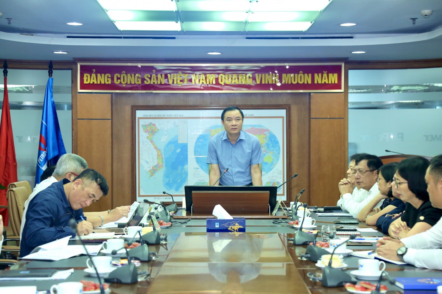 Tổng Giám đốc Petrovietnam Lê Ngọc Sơn làm việc với PV Power”