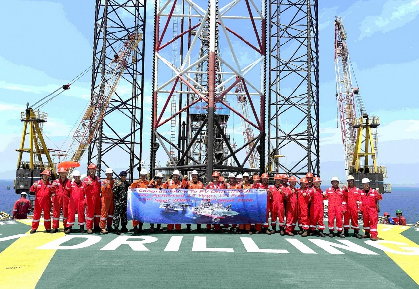 Giàn khoan PV DRILLING II đạt thành tích 15 năm liên tục vận hành an toàn”