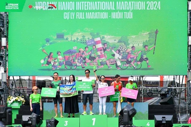 Chân chạy VPI phá kỷ lục ở VPBank Hanoi International Marathon 2024