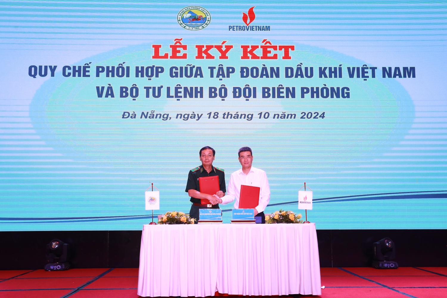 Bộ Tư lệnh Bộ đội Biên phòng và Petrovietnam tăng cường phối hợp đảm bảo an ninh, an toàn hoạt động dầu khí, bảo vệ chủ quyền”