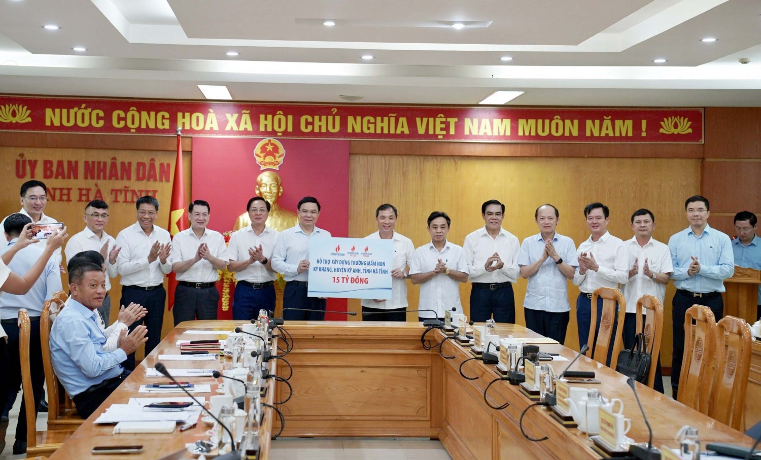 Petrovietnam làm việc với tỉnh Hà Tĩnh về việc đầu tư chuỗi dự án Khí - Điện Vũng Áng